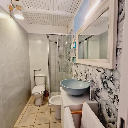 La Voltellina Oltre Holidays Apartment *